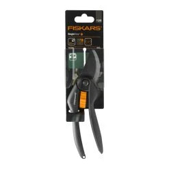 Fiskars Single Step Bypass P26 Pruner
